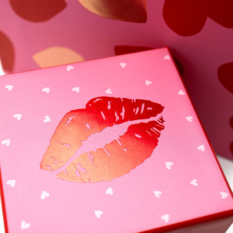 Image - Detail Kartonage Lips And Love