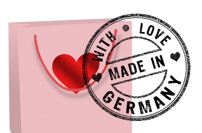 Image - Taschen aufwändig veredelt